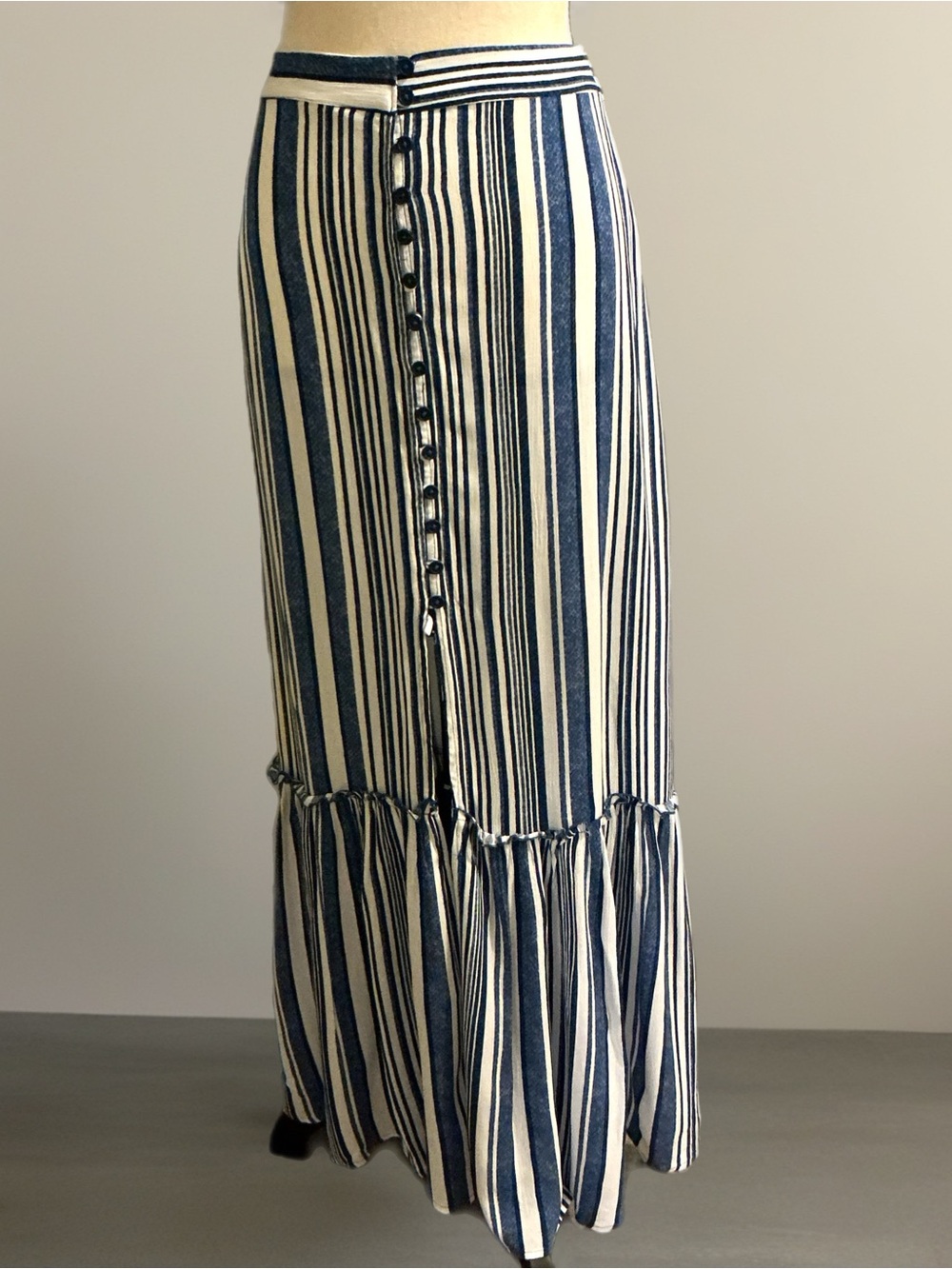 Band Of Gypsies Striped Button Front Maxi Skirt Small Boho Blue & White